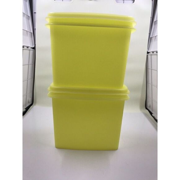 Tupperware 1243-3 Yellow Shelf Saver 2 Storage Containers With Lids Vintage - Picture 2 of 15